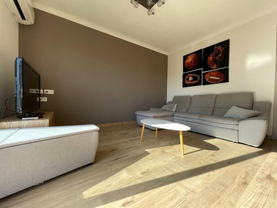 Appartement 2 Chambres +Parking Narbonne Exteriér fotografie
